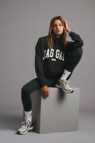 STUDIO HALF-ZIP SIGNATURE SWEATER PINE GREEN