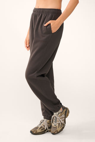 CLASS SIGNATURE TRACKPANT CHOCOLATE