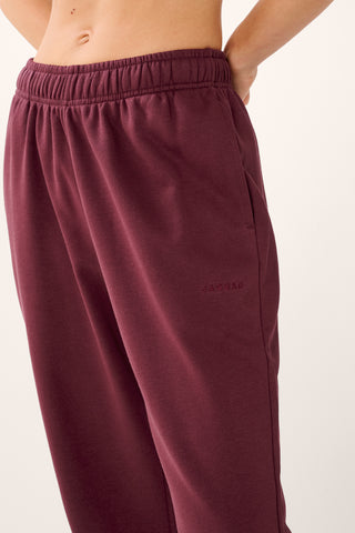 CLASS SIGNATURE TRACKPANT CHERRY