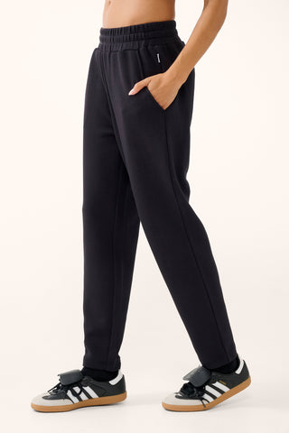 SOHO SLIM TRACKPANT BLACK