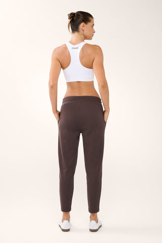 ESSENTIAL SLIM TRACKPANT COFFEE BEAN