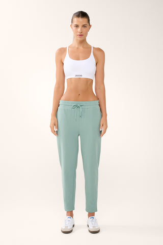 ESSENTIAL SLIM TRACKPANT SAGE