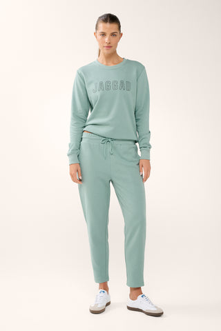 ESSENTIAL SLIM TRACKPANT SAGE