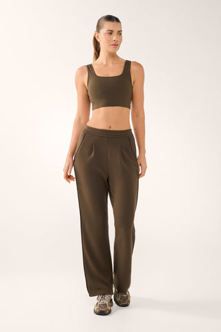 FOUNDATION PLEAT SOFTFORM PANT MOCHA