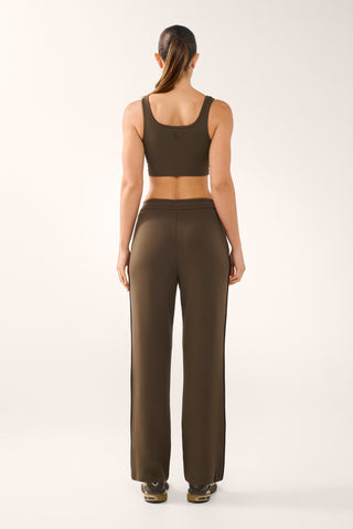 FOUNDATION PLEAT SOFTFORM PANT MOCHA