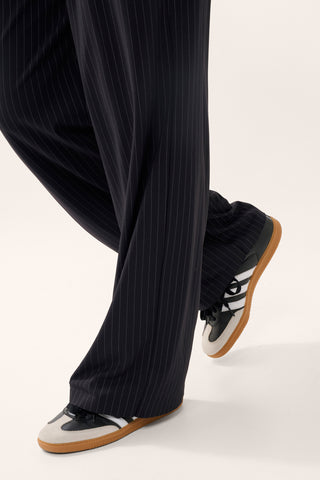 DRIFT PLEAT PANT NAVY PINSTRIPE