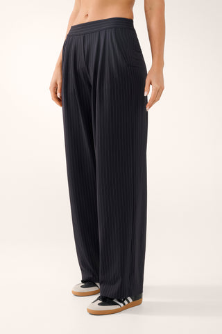 DRIFT PLEAT PANT NAVY PINSTRIPE