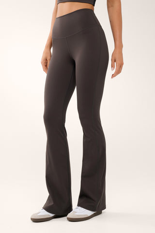 ASTOR ACTIVE FLARE PANT COFFEE BEAN