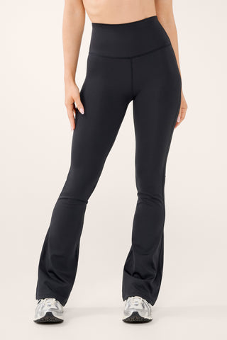 BASELINE ACTIVE FLARE PANT BLACK