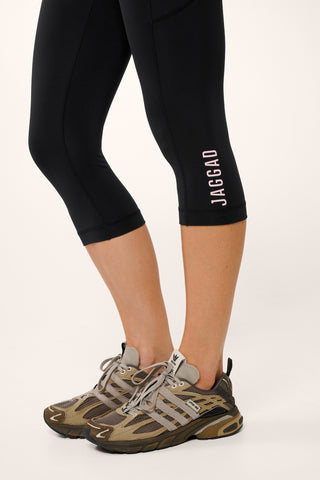 CLASSIC 3/4 POCKET BASELINE LEGGING BLACK/CHALK PINK