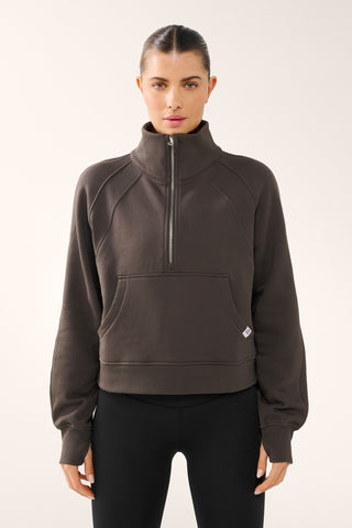 ESSENTIAL HALF-ZIP DELUXE SWEATER ESPRESSO
