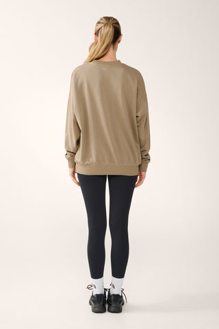 COLLEGIATE SIGNATURE SWEATER OAK BROWN