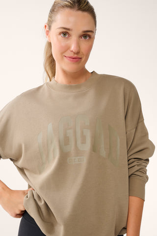 COLLEGIATE SIGNATURE SWEATER OAK BROWN
