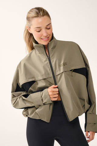 SUMMIT FUNNEL NECK JACKET