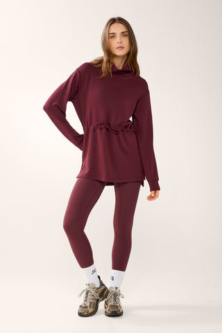MOMENTUM LONGLINE CINCH-WAIST SOFTFORM SWEATER CHERRY