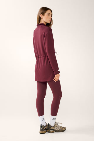 MOMENTUM LONGLINE CINCH-WAIST SOFTFORM SWEATER CHERRY