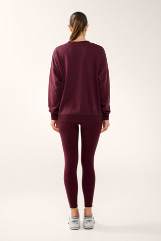 SCRIPT SIGNATURE SWEATER CHERRY