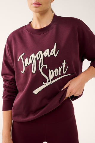 SCRIPT SIGNATURE SWEATER CHERRY