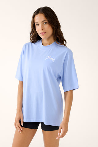 VALLEY SIGNATURE TEE CORNFLOWER BLUE