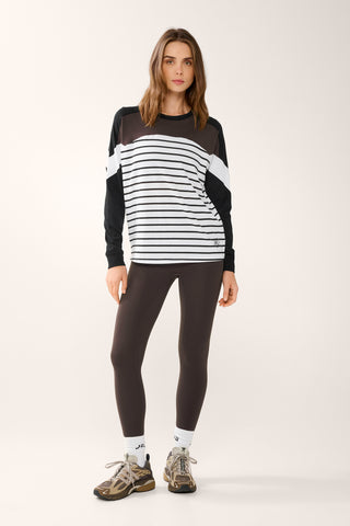 CENTERED RAGLAN LONG SLEEVE TEE