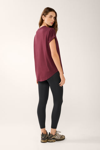 COLLEGIATE CUFFED SLEEVE TEE CHERRY