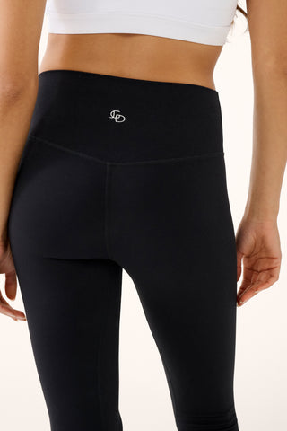 HALO 1/2 LEGGING BLACK